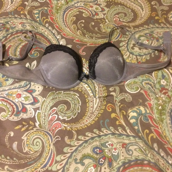 Lacey push-up bra
