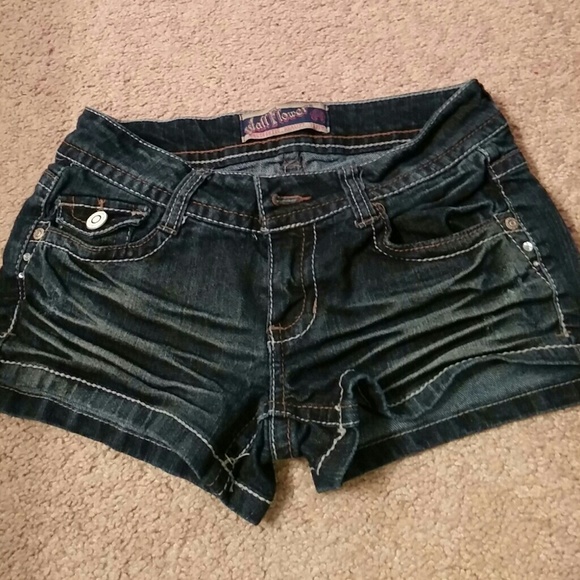 Like new Wallflower shorts size 3