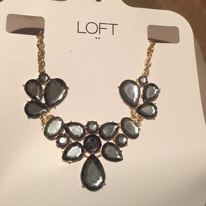 Statement piece necklace
