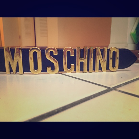 Moschino belt. Authentic.
