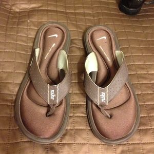 NIKE COMFORT FOOTBED FLIP FLOPS