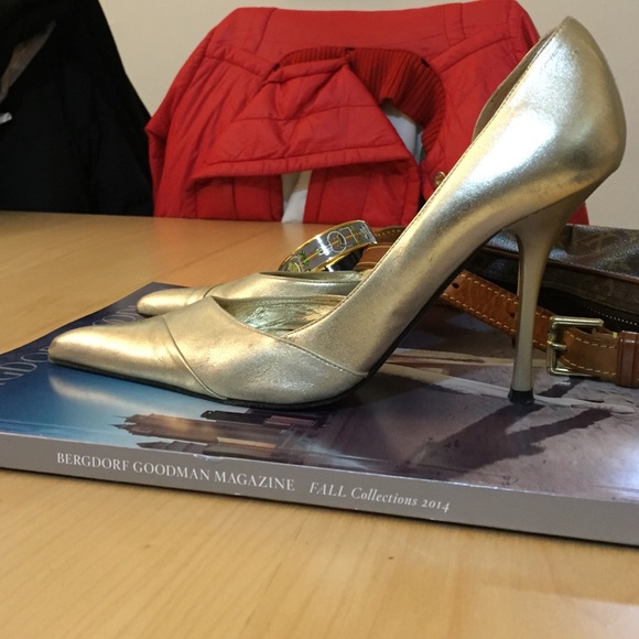 🌼2.HP🌼 Charles David Gold Stiletto Heels - Picture 2 of 4