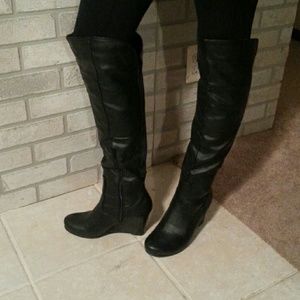 Chinese Laundry size 9 to the knee wedge boots