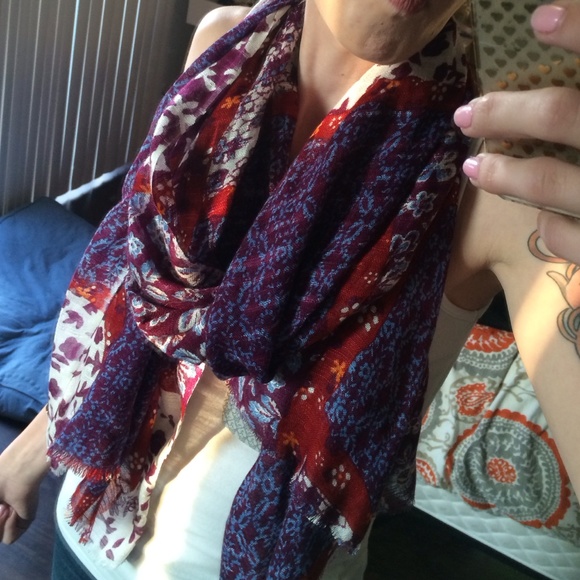 Brand new scarves