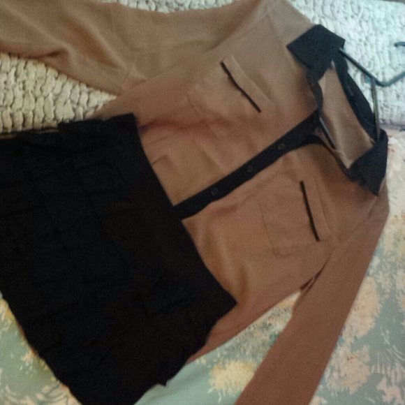 medium long brownsleevd shirt - Picture 4 of 4