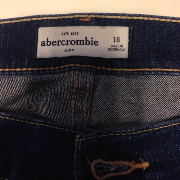 Abercrombie kids size 16 dark wash boot cut jeans - Picture 3 of 3