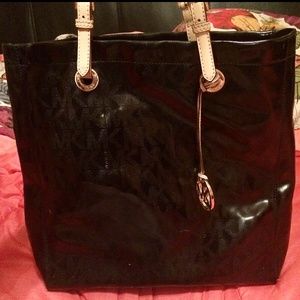 Michael Kors tote