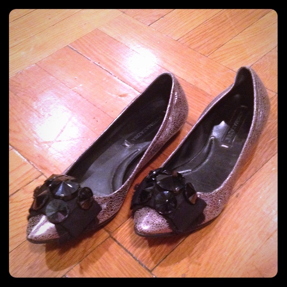 **SALE**Super cute silver flats with black jewels