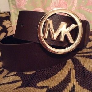 ✋hold for Matty✋ New MK Belt.