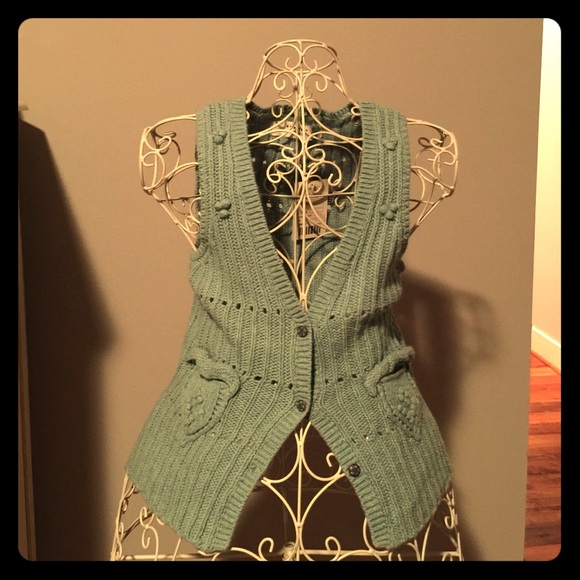 Sparrow sweater vest
