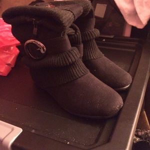 Women's boots size 7