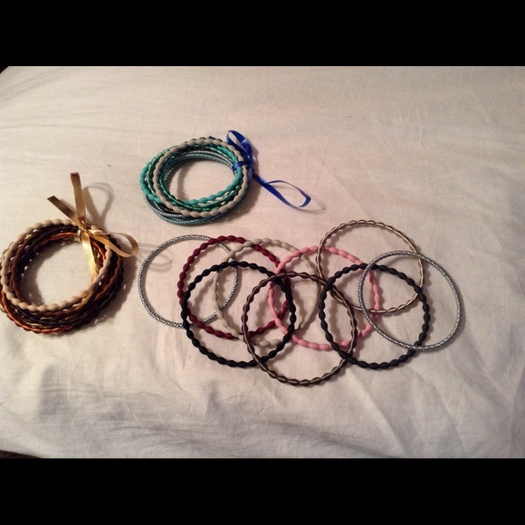 Bracelets - Picture 2 of 3