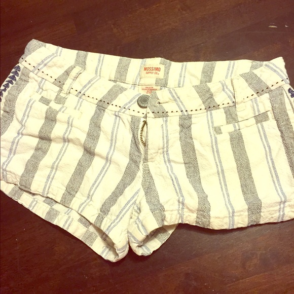 Mossimo shorts size 5