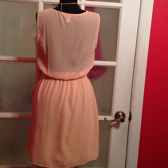 Forever 21 Pale Peach Mini Dress - Picture 2 of 2