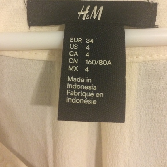 H&M Top - Picture 3 of 4