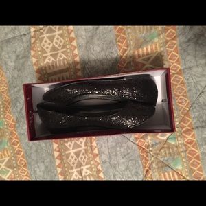 Black sparkle flats size 7.5