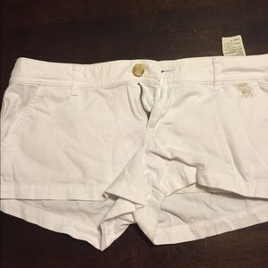 White shorts Abercrombie and Fitch