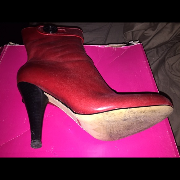 Boots - Picture 2 of 4