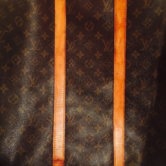 Louis Vuitton - Picture 4 of 4