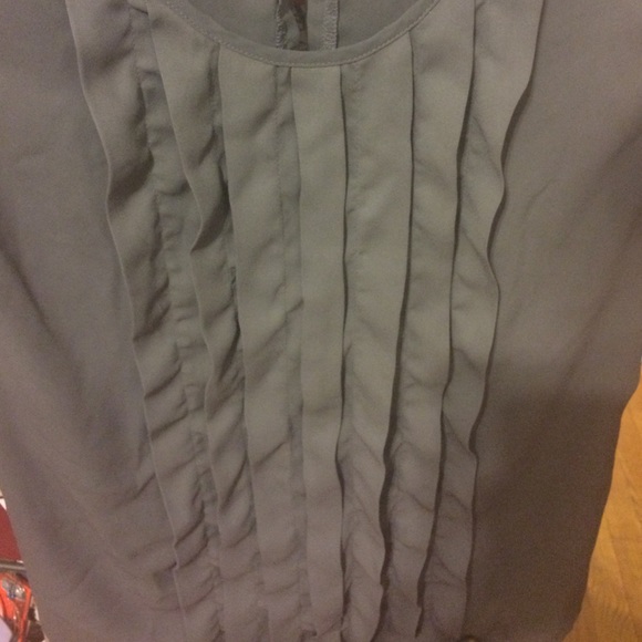 Grey top - Picture 2 of 4