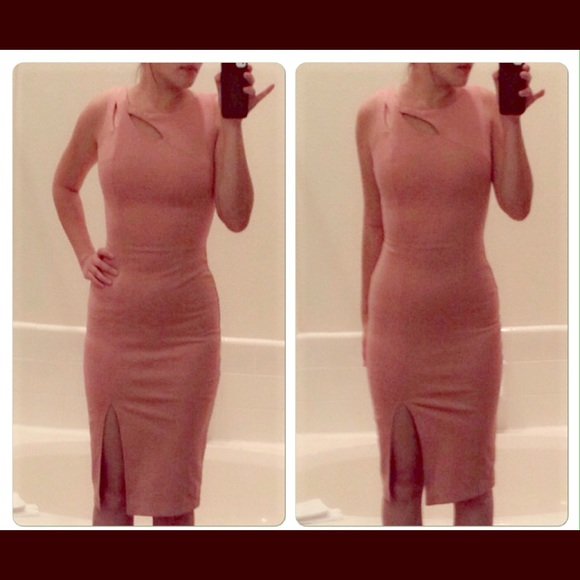 Forever 21 Dresses & Skirts - 💕💕Forever 21 Bodycon Peach dress💕💕