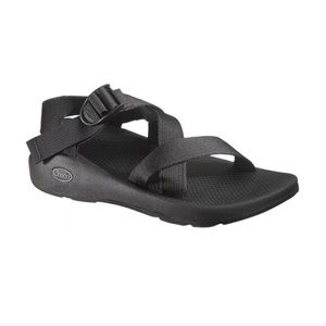 Women black chaco