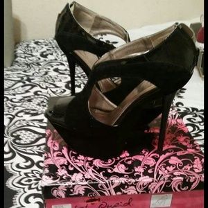 !!!!! SALE!!!!! Black platform heels