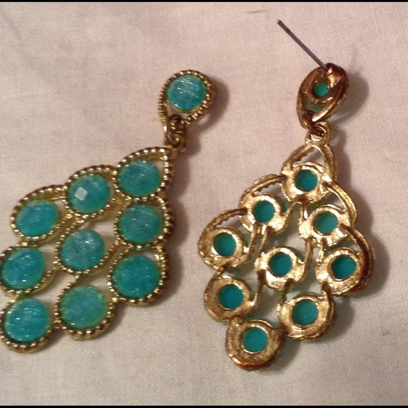 Earrings - Picture 1 of 1