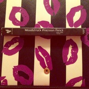 Moodstruck precision pencil eye liner
