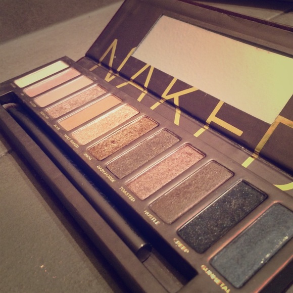 Original Naked Eyeshadow Palette by Urban Decay
