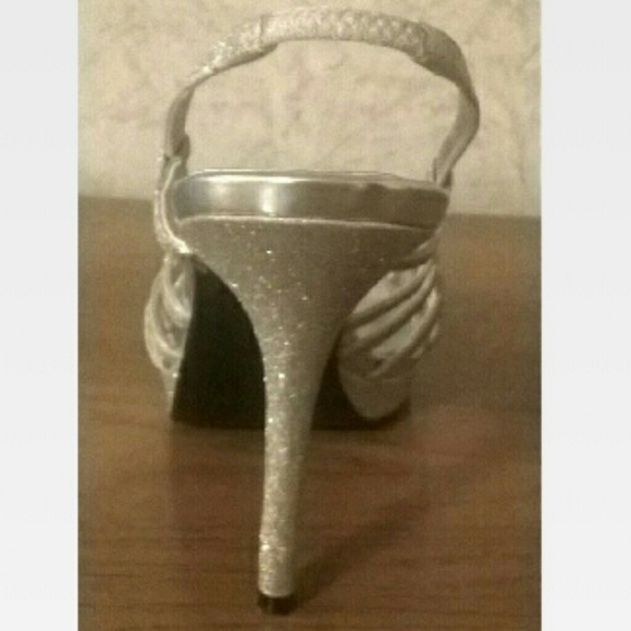 Glitter Heels - Picture 3 of 3