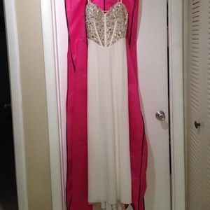 Ivory prom/wedding dress