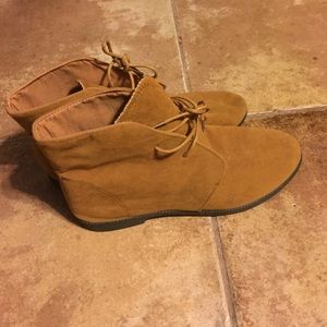 Brown light weight booties