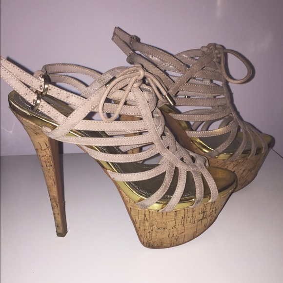 Shoes - Strappy pump