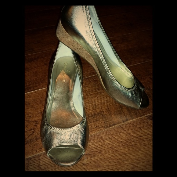 Gold Cole Haan / NikiAir wedge shoes
