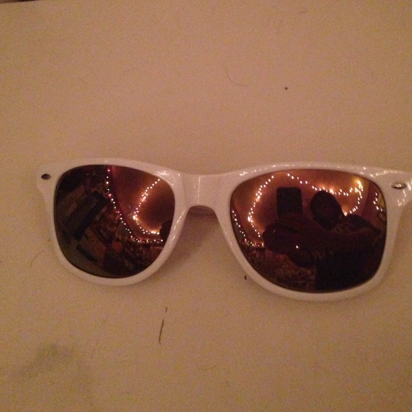 sunglasses bundle - Picture 4 of 4