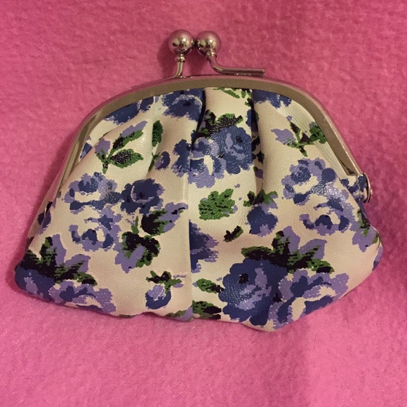 Change purse.