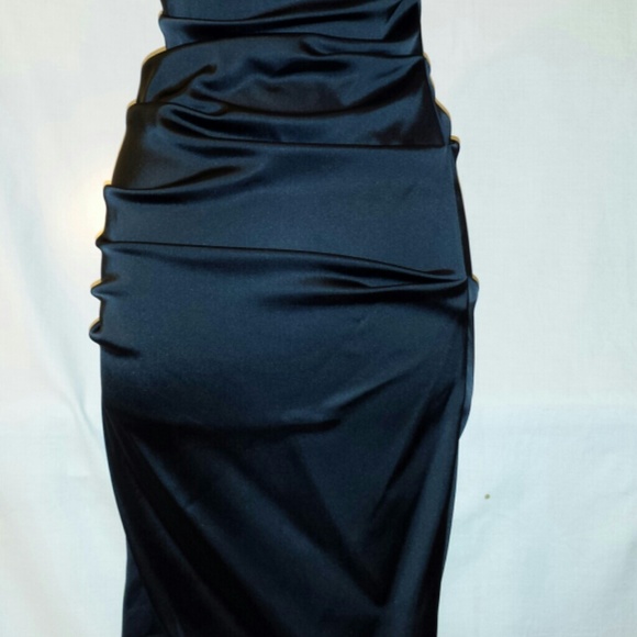 Cache' one shoulder shift Black Cocktail dress - Picture 2 of 3