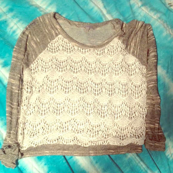 Charlotte Russe long sleve shirt (size M)