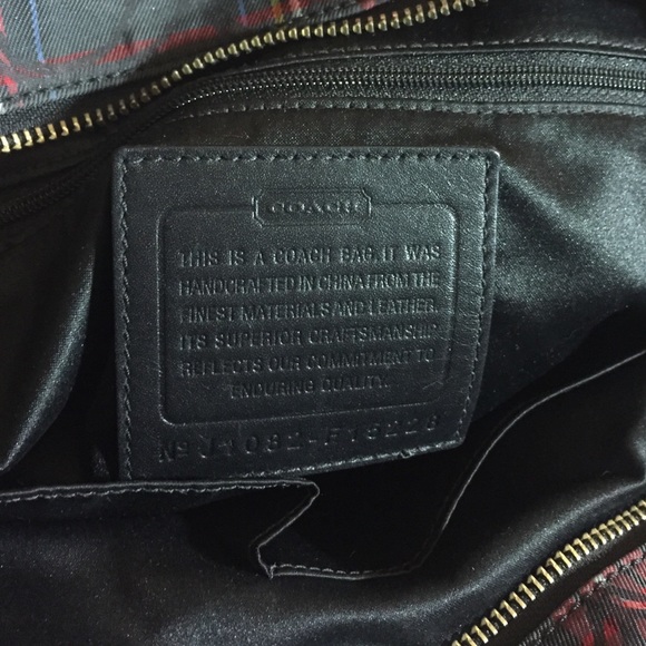 Coach purse. Willing to negotiate price. - Picture 4 of 4