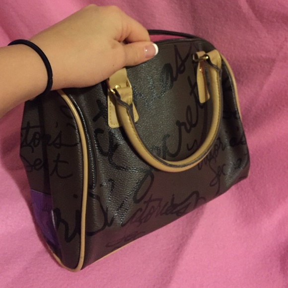 Victoria bag purse. - Picture 3 of 3