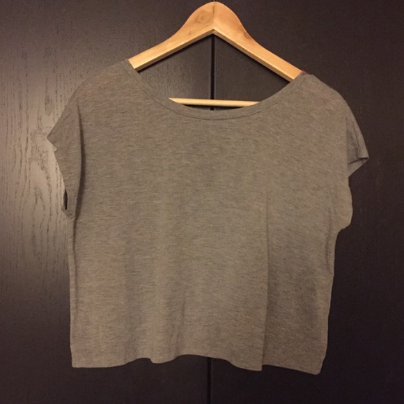 Crop Top Minnie Mouse - Picture 2 of 2