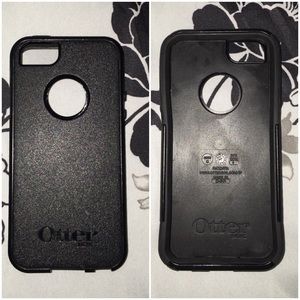 Black Otterbox Case for iPhone 5/5S