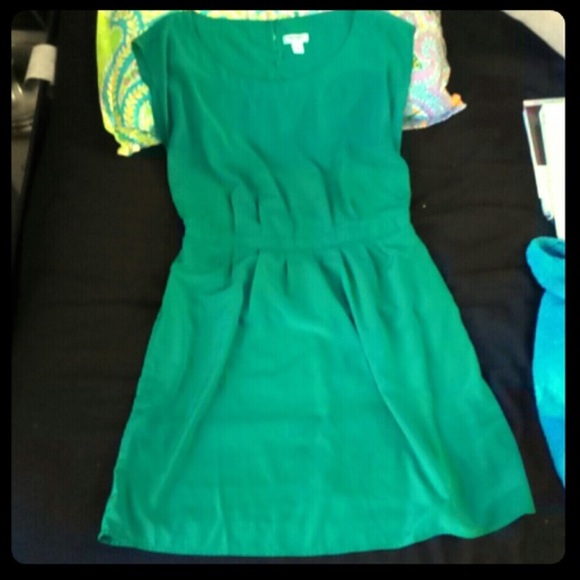 Kelly green dress