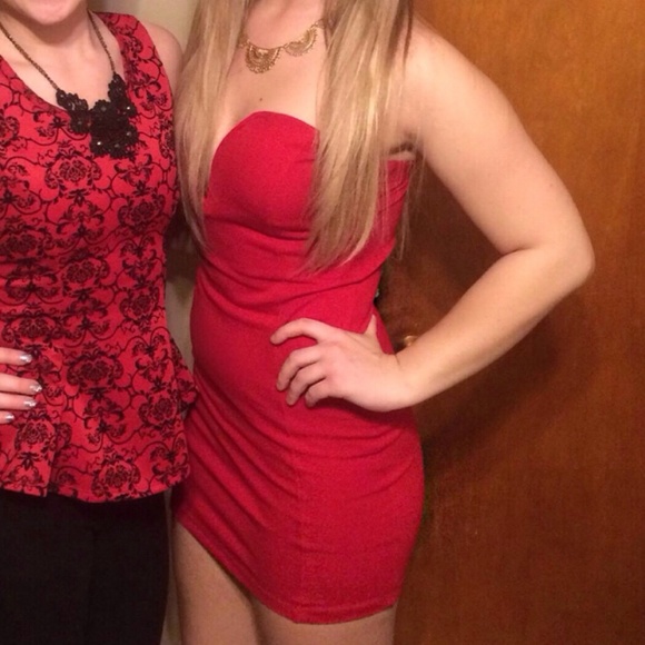 Windsor size medium red bodycon dress
