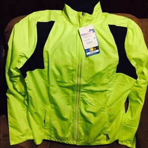 Women's Brooks Nightlife weatherproof jacket