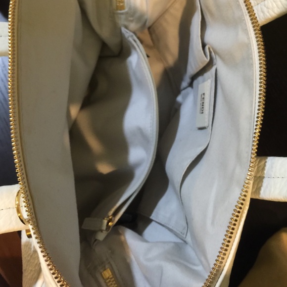 100% authentic Fendi Bag - Picture 3 of 4