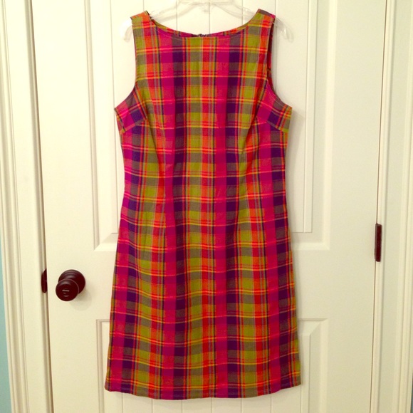 Cute plaid dress. 97/3 cotton/lycra
