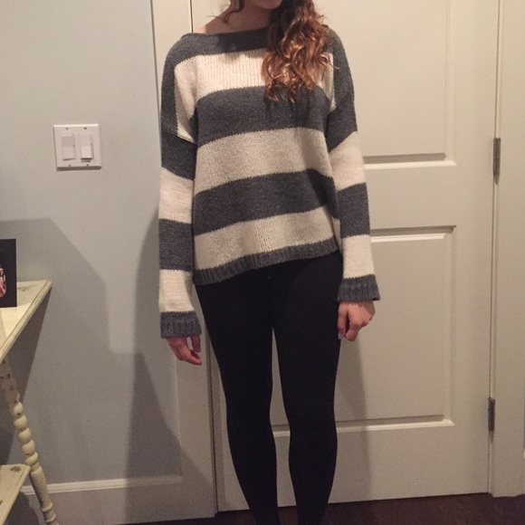 Brandy Melville sweater