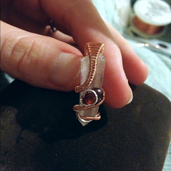 Quartz point garnet wire wrap